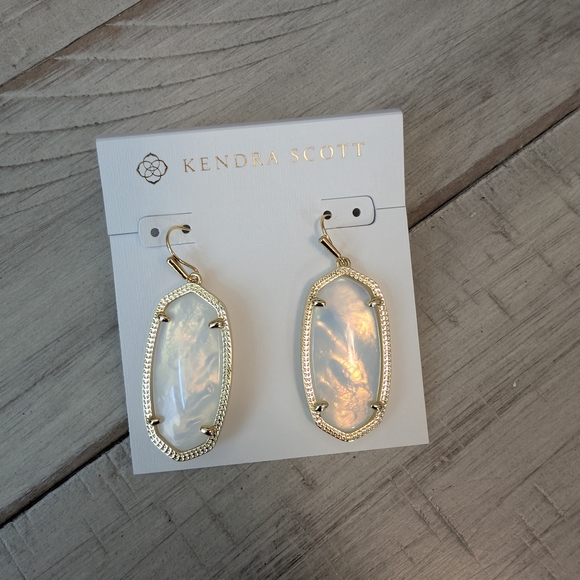 Kendra Scott Jewelry - Kendra Scott Elle Earrings Gold And Opalite